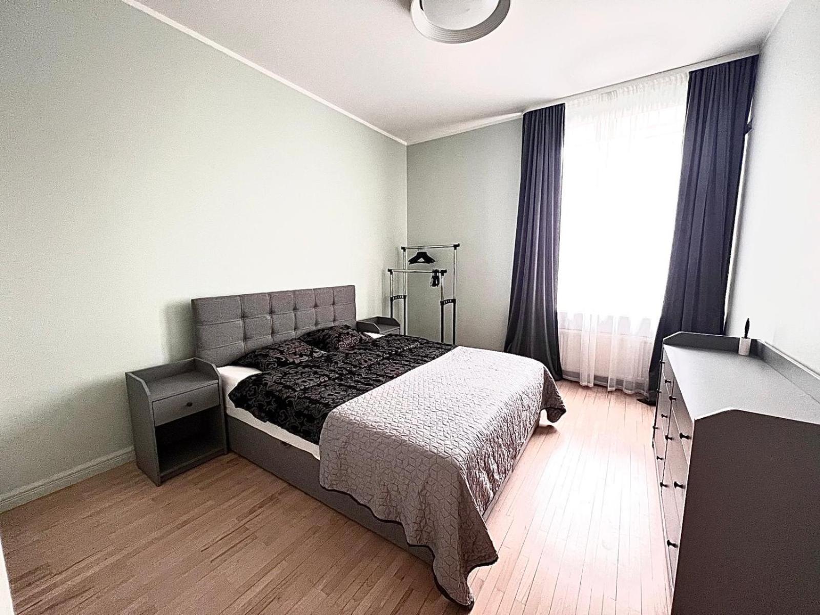 Dzīvoklis For 4 People In Center